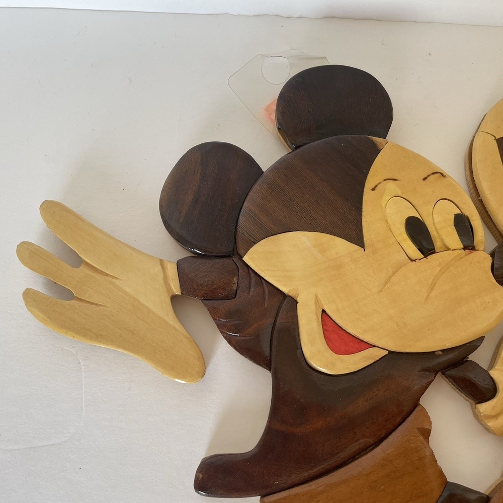 Vtg Mickey Mouse Intarsia Wood Carving Disney‎ Wall Art Kicking Soccer Ball - Picture 4 of 10